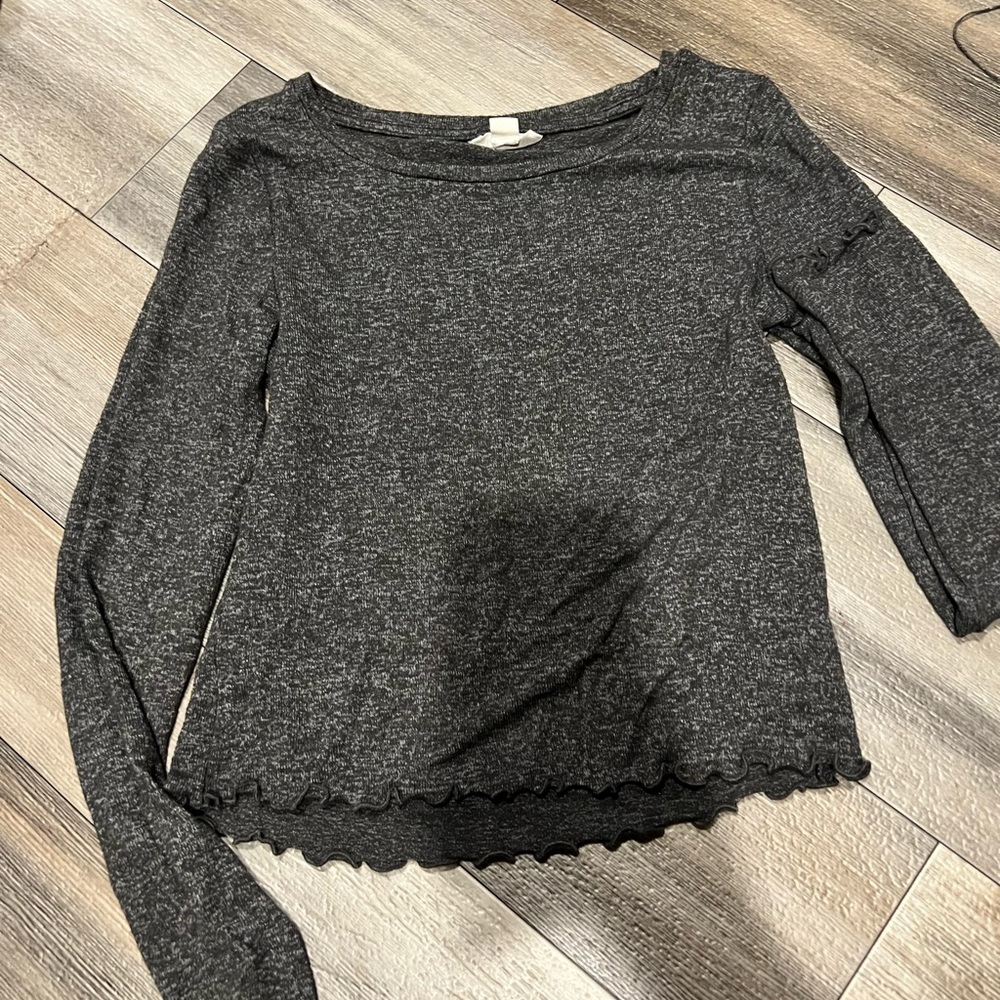 Long sleeve shirt. Charcoal gray color. Barley worn. Aeropostale.